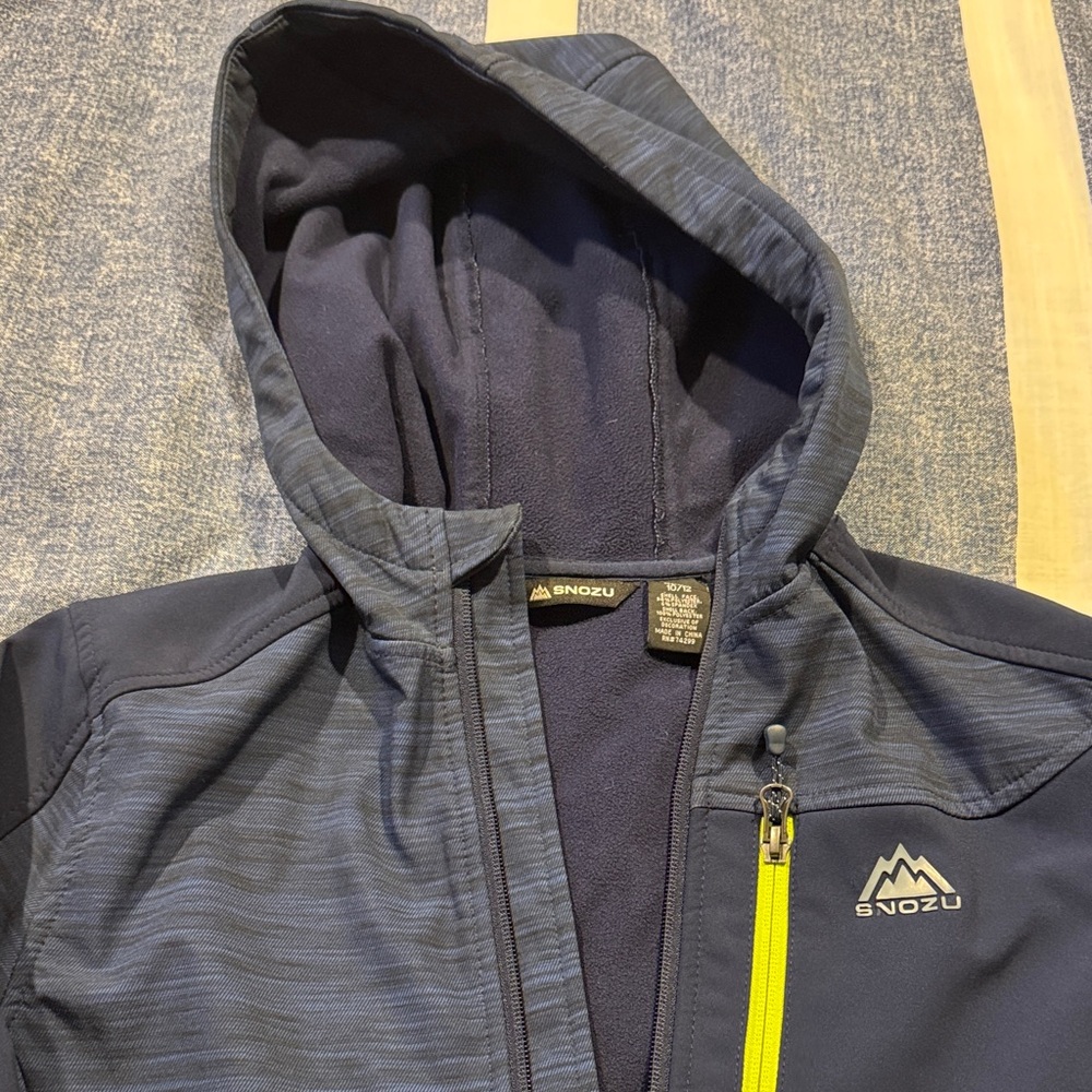 Boys Soring jacket Snozu Dark Blue Jacket with Neon Accent size 10/12